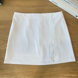 Aritzia Tatiana Mini Skirt with Slit Size 10
